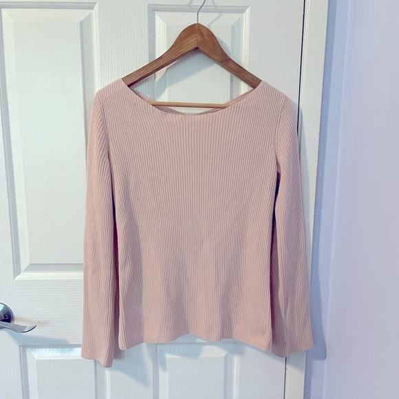 Aritzia babaton pink kintano sweater. Size Xs. - Picture 3 of 4